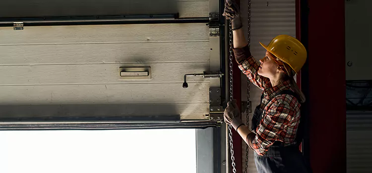 Addressing Common Garage Door Stoppage Issues in West Puente Valley, CA
